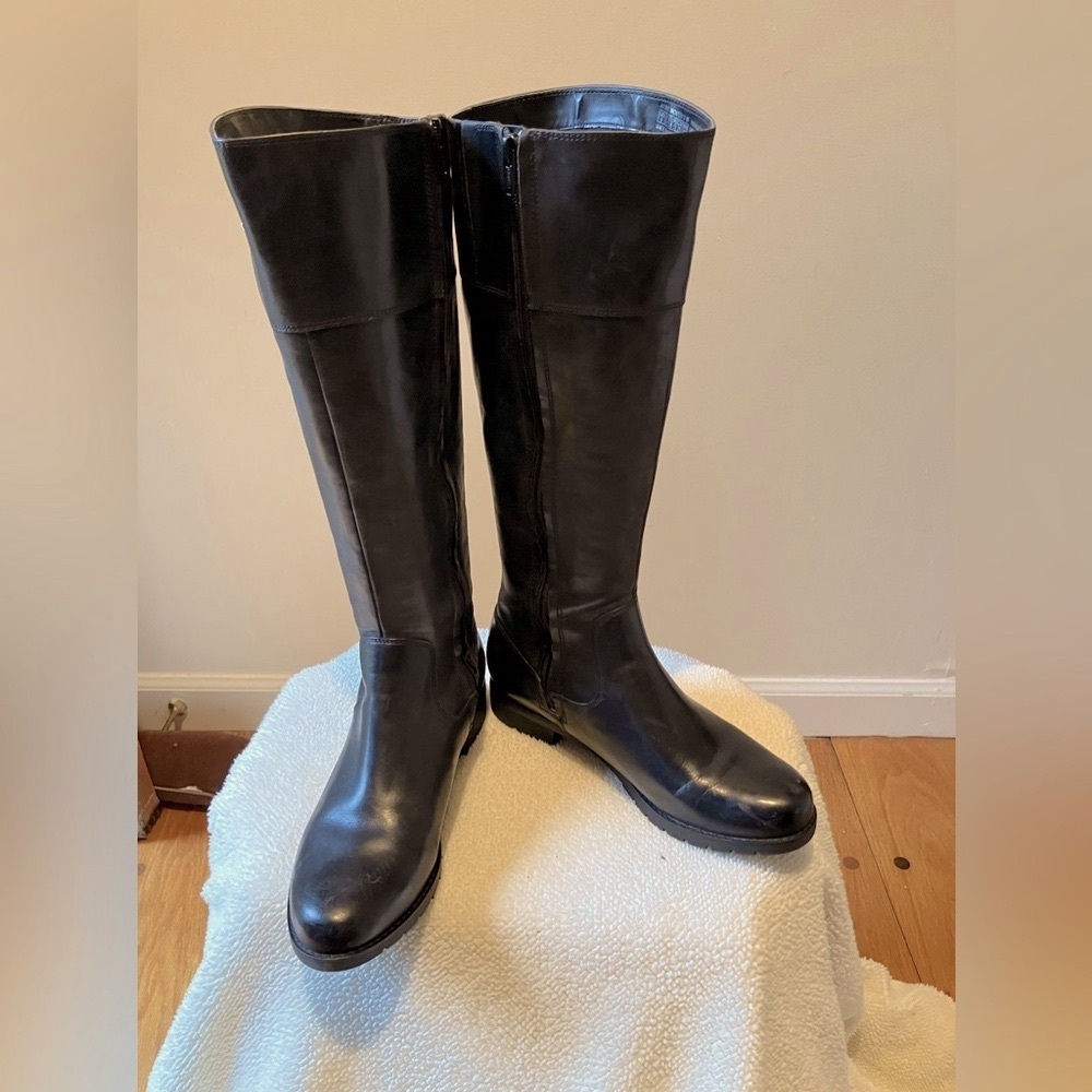 Rockport Tall Leather Boots size 8